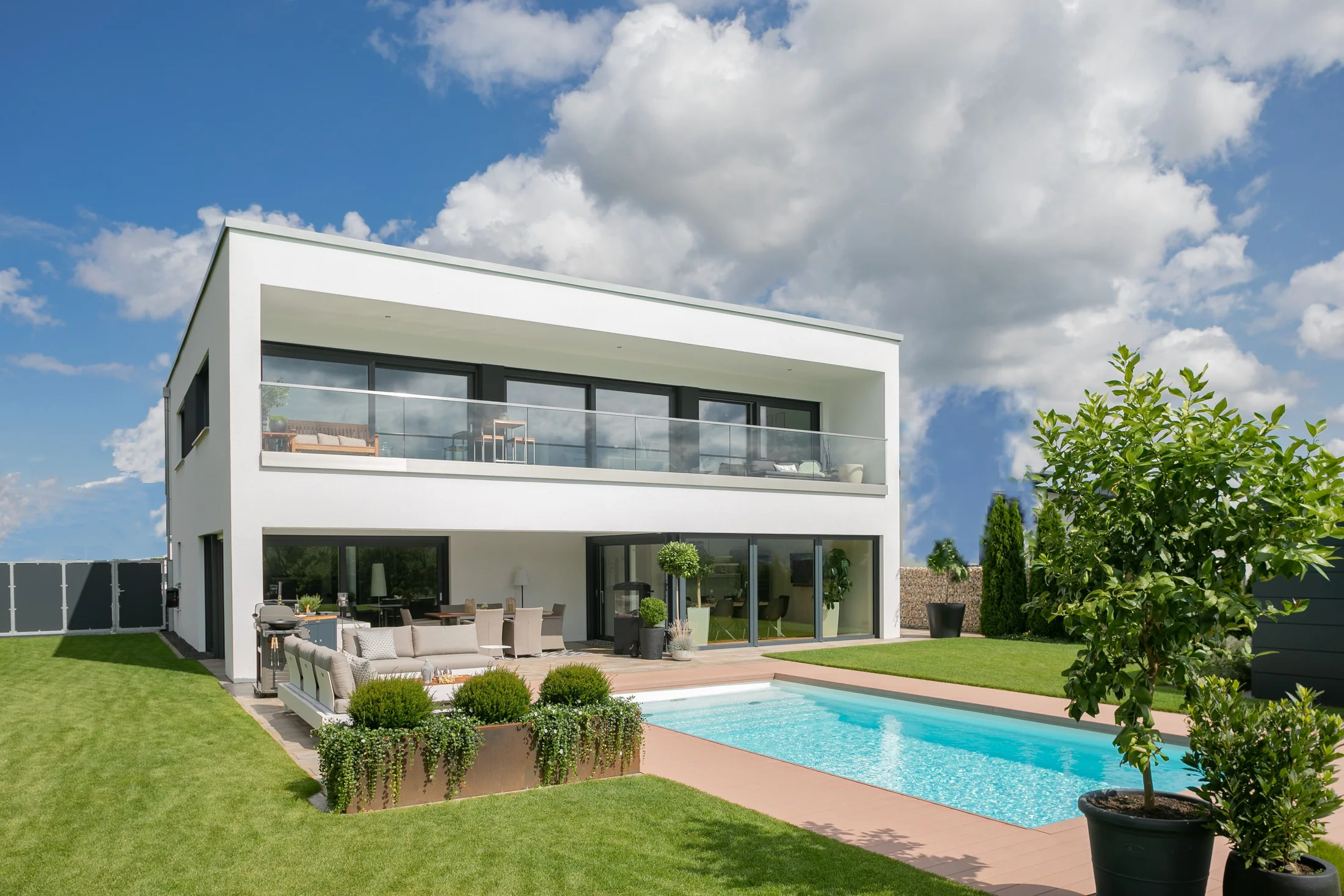 Modernes Fahrner Wohnhaus mit Pool